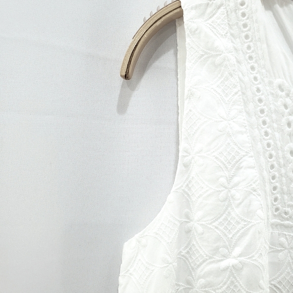 NEW Talbots Embroidered Eyelet Sheath Sleeveless White Dress sz 6P - Picture 7 of 16